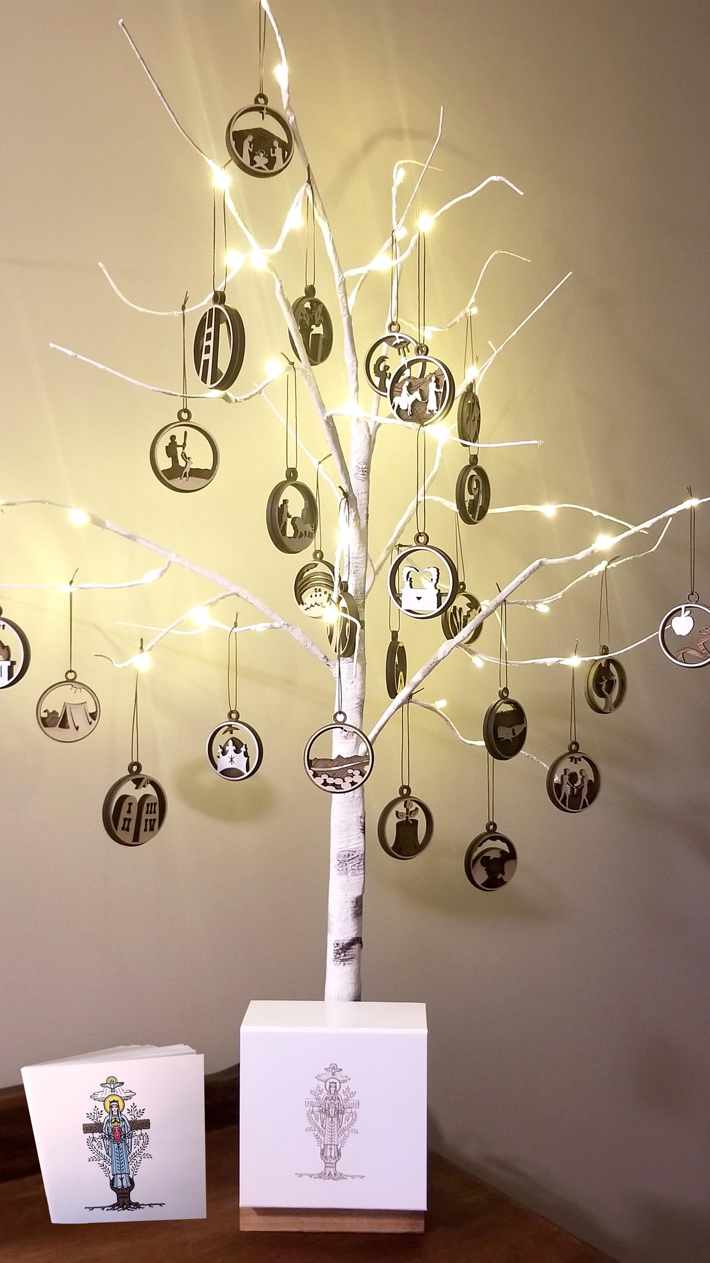 Jesse Tree (pre-lit)